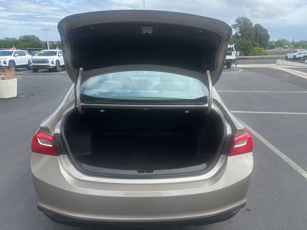 2022 Chevrolet Malibu LS