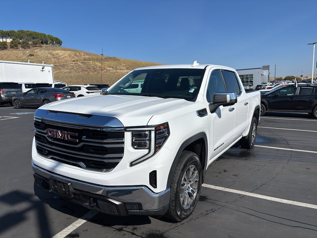 2025 GMC Sierra 1500 SLT