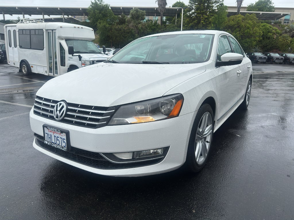 2015 Volkswagen Passat 1.8T SEL Premium