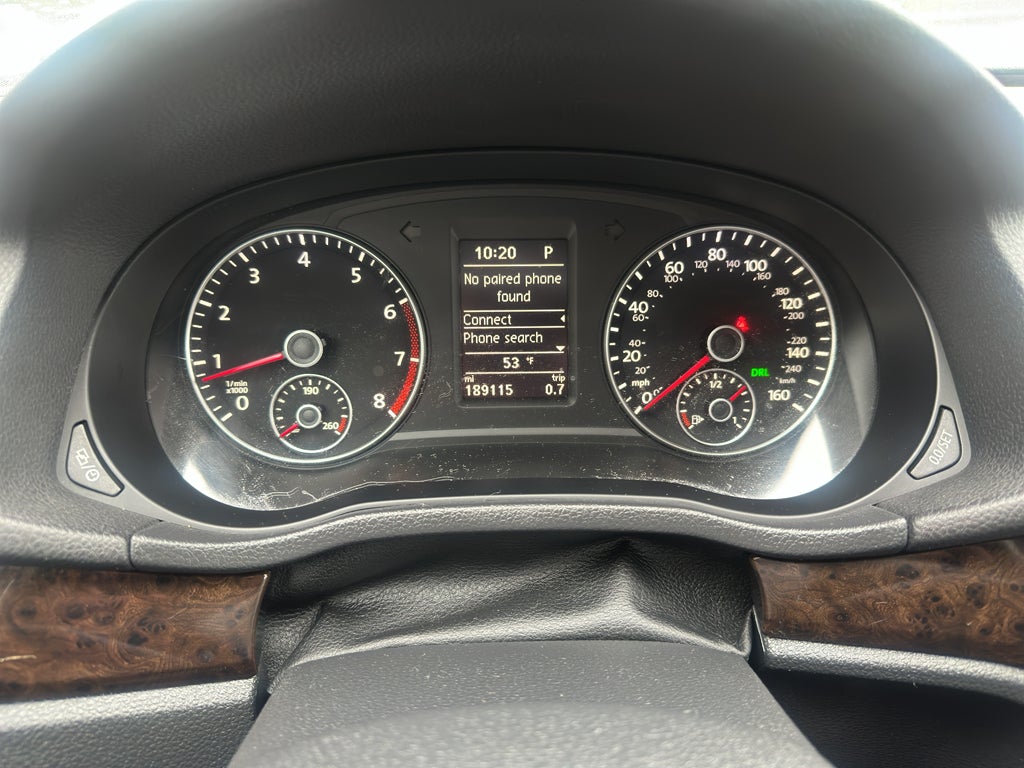 2015 Volkswagen Passat 1.8T SEL Premium