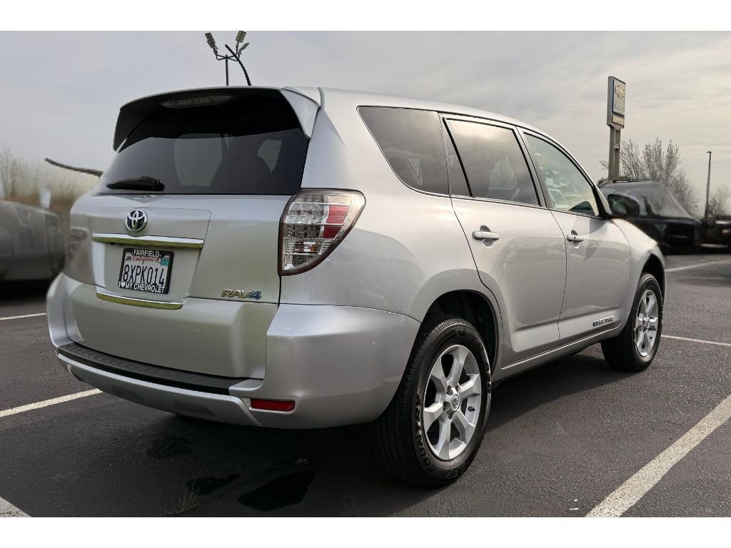 2014 Toyota RAV4 EV Base