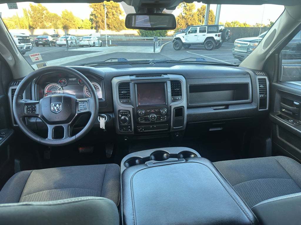 2021 RAM 1500 Classic Tradesman Crew Cab 4x4 5'7" Box