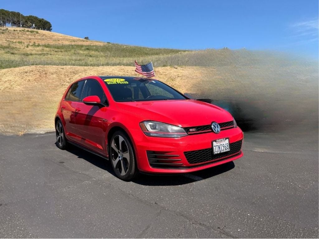 2016 Volkswagen Golf GTI SE w/Performance Package 4-Door