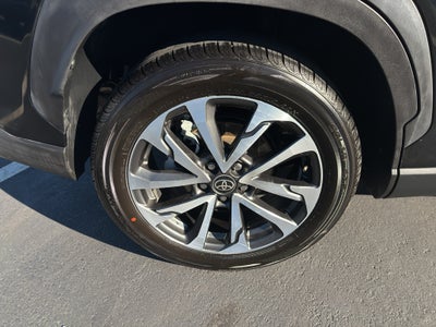 2023 Toyota Corolla Cross XLE