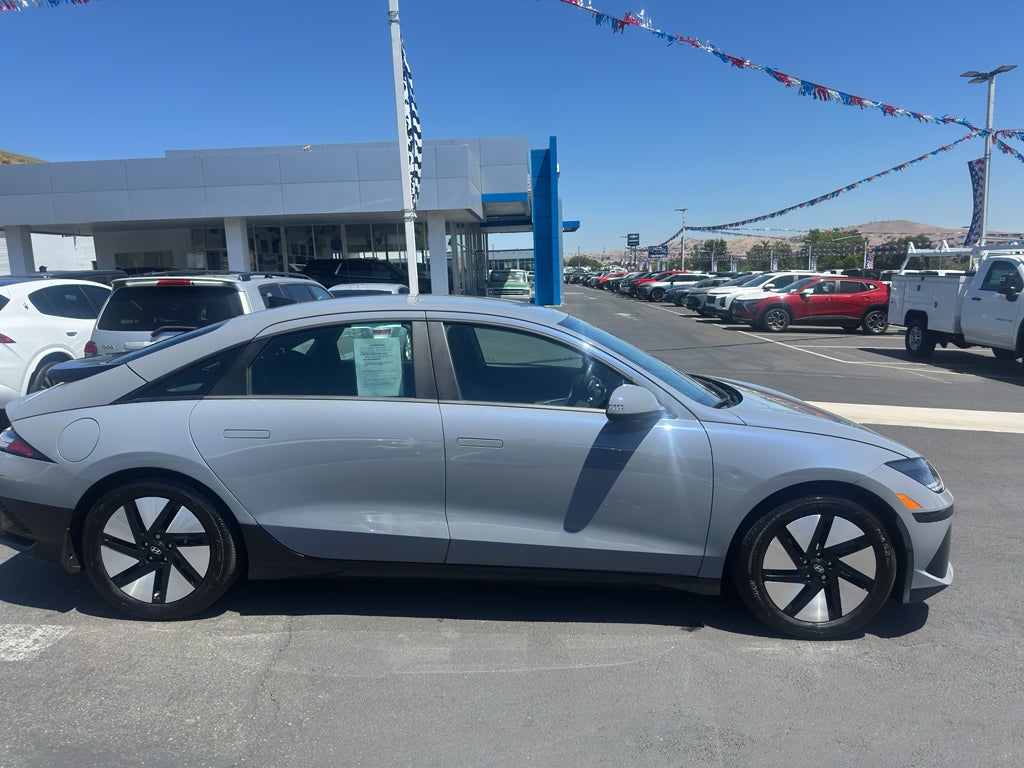 2024 Hyundai IONIQ 6 SE