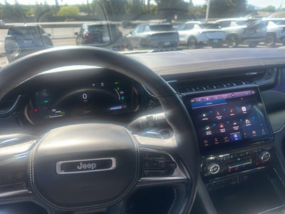 2022 Jeep Grand Cherokee 4xe Overland