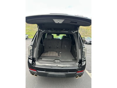 2025 Chevrolet Suburban RST