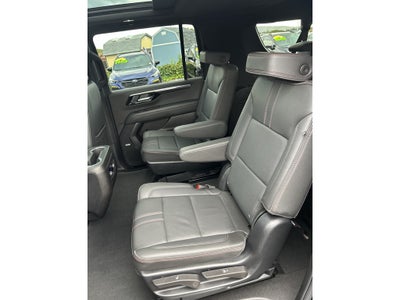 2025 Chevrolet Suburban RST