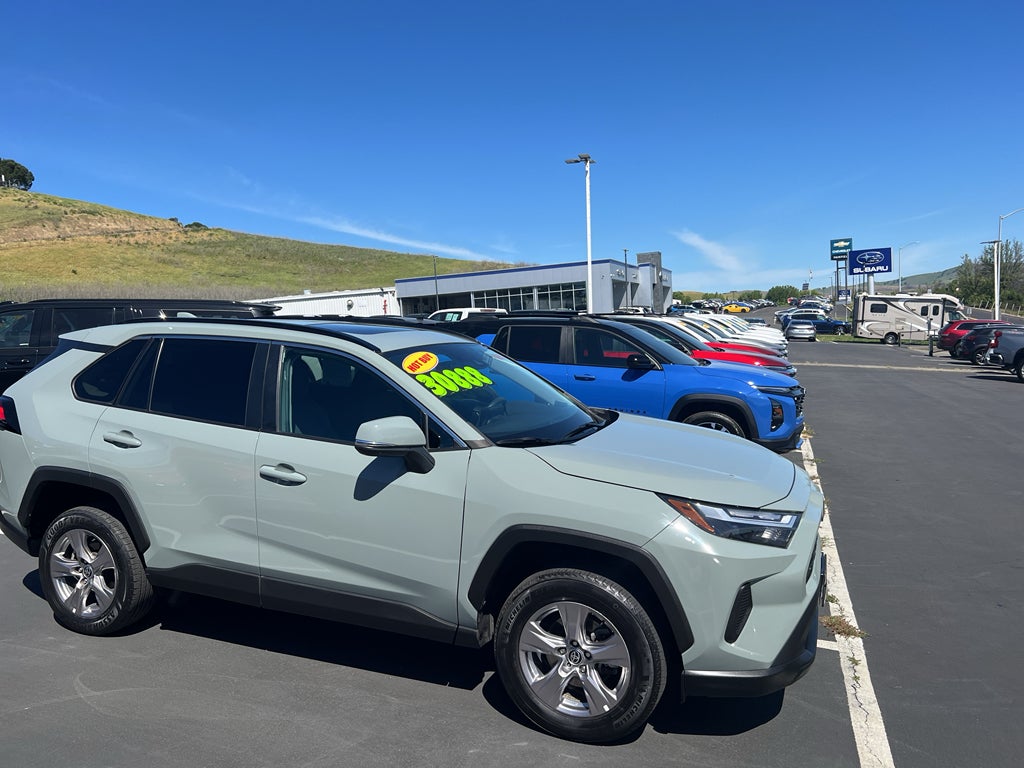 2023 Toyota RAV4 XLE