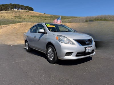 2014 Nissan Versa SV