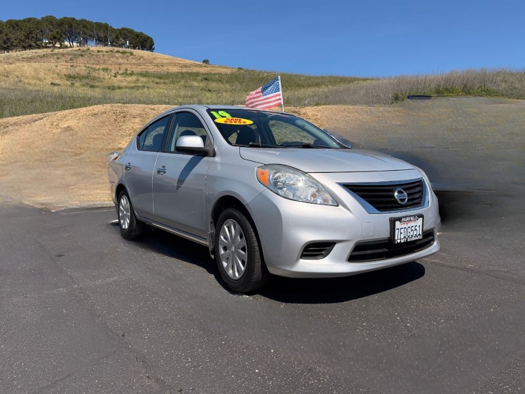 2014 Nissan Versa SV
