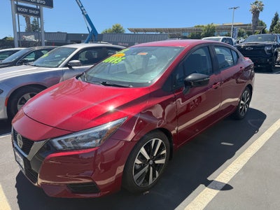 2022 Nissan Versa SR