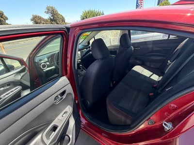 2022 Nissan Versa SR