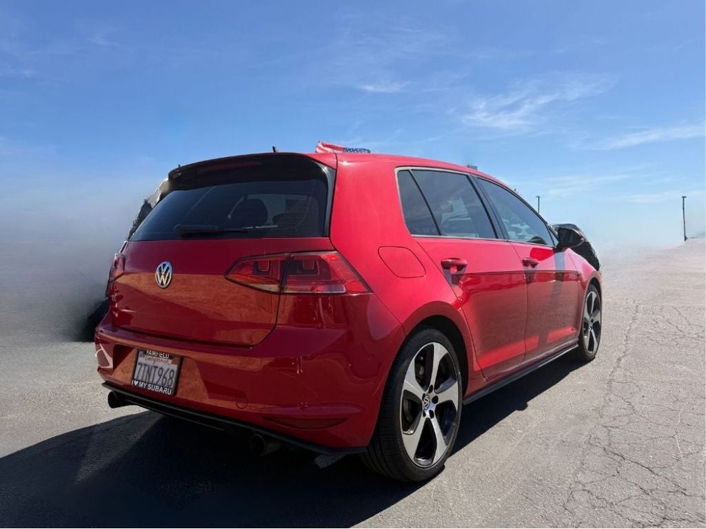 2016 Volkswagen Golf GTI SE w/Performance Pkg