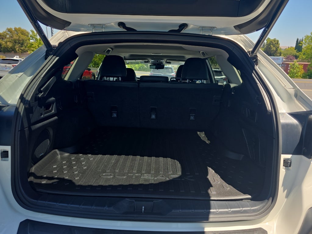2023 Subaru Outback Touring