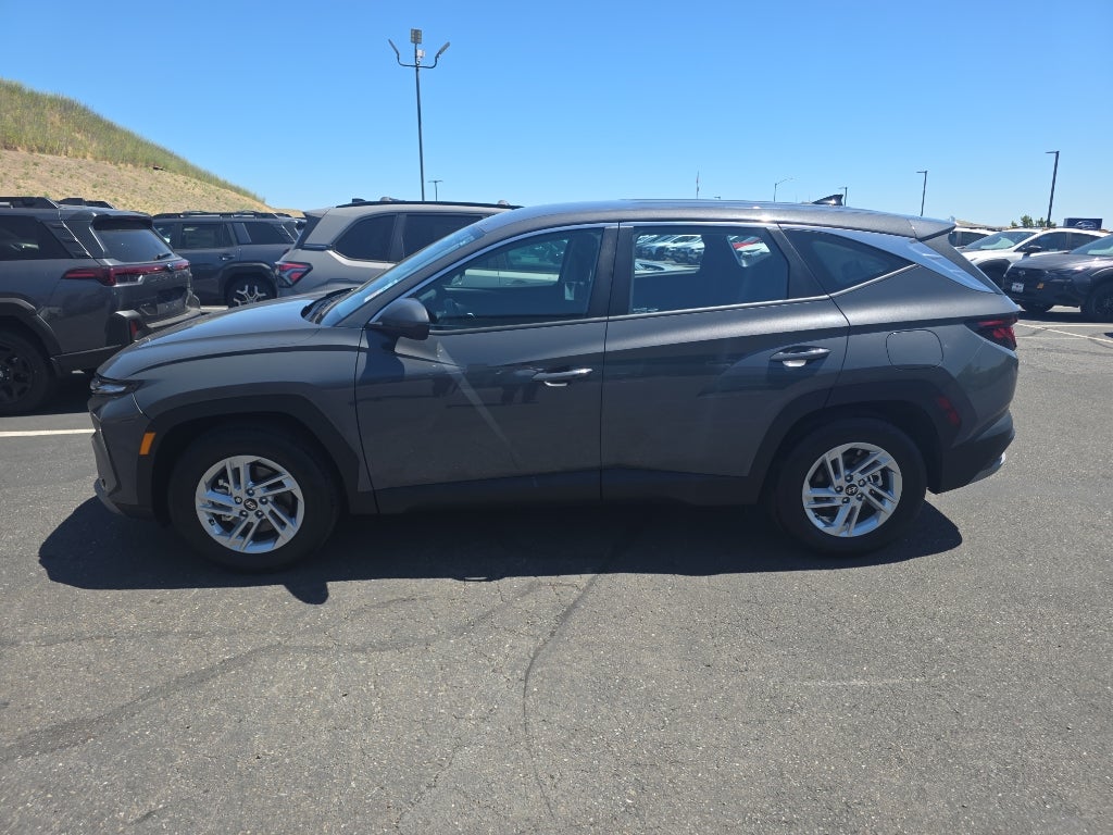 2025 Hyundai Tucson SE