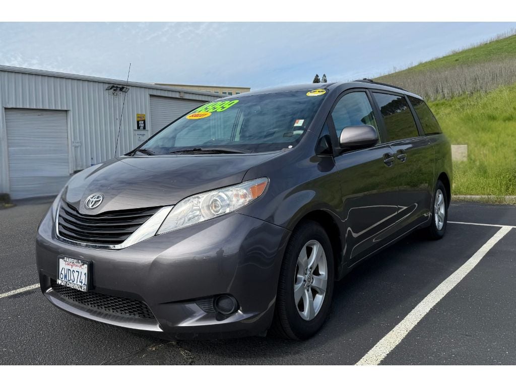 2012 Toyota Sienna LE