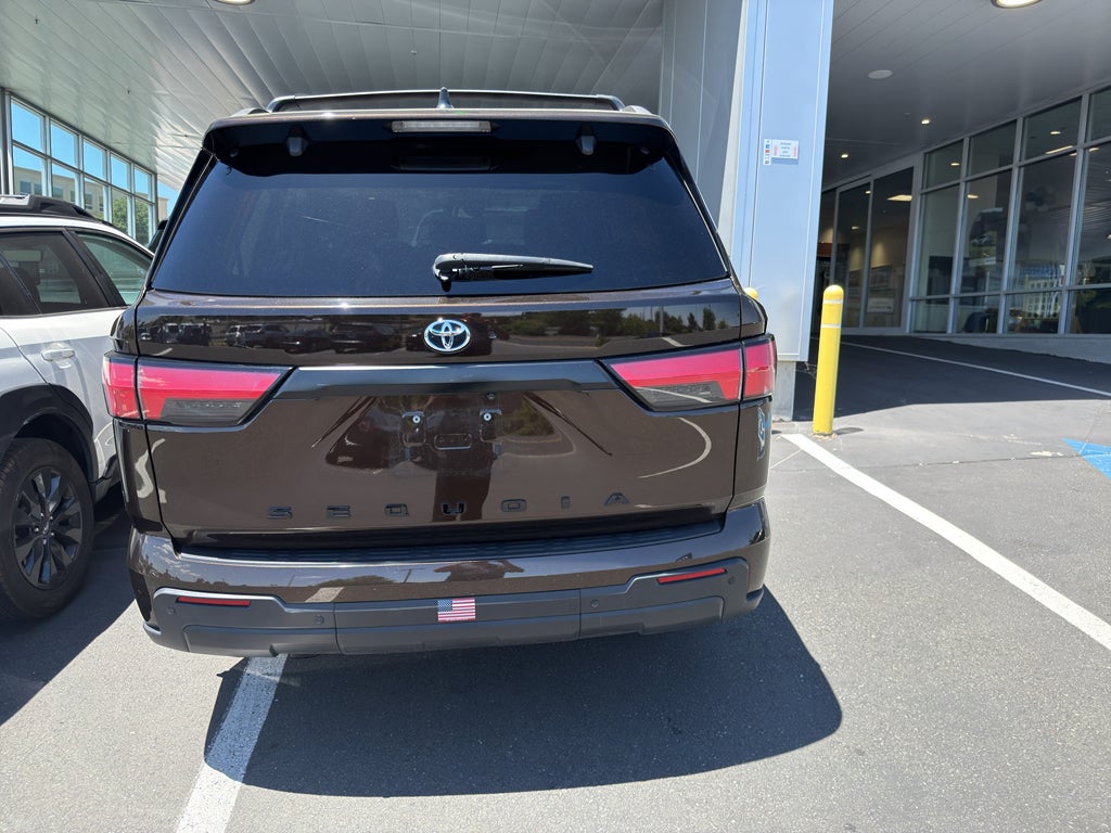 2024 Toyota Sequoia SR5