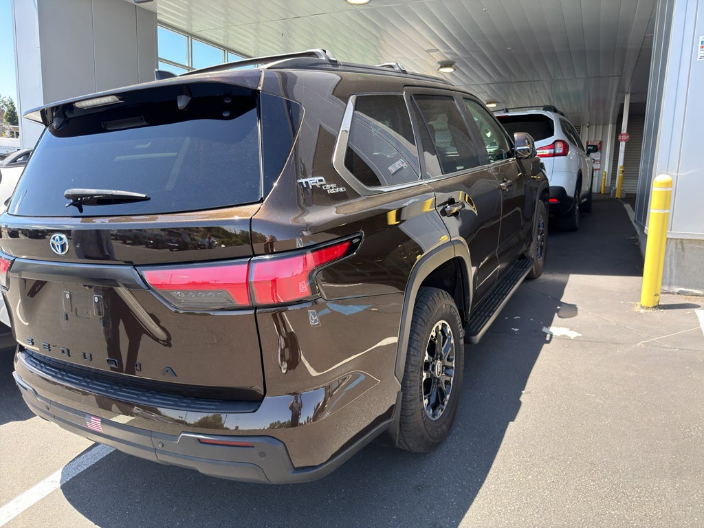 2024 Toyota Sequoia SR5