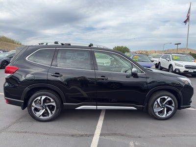 2023 Subaru Forester Touring