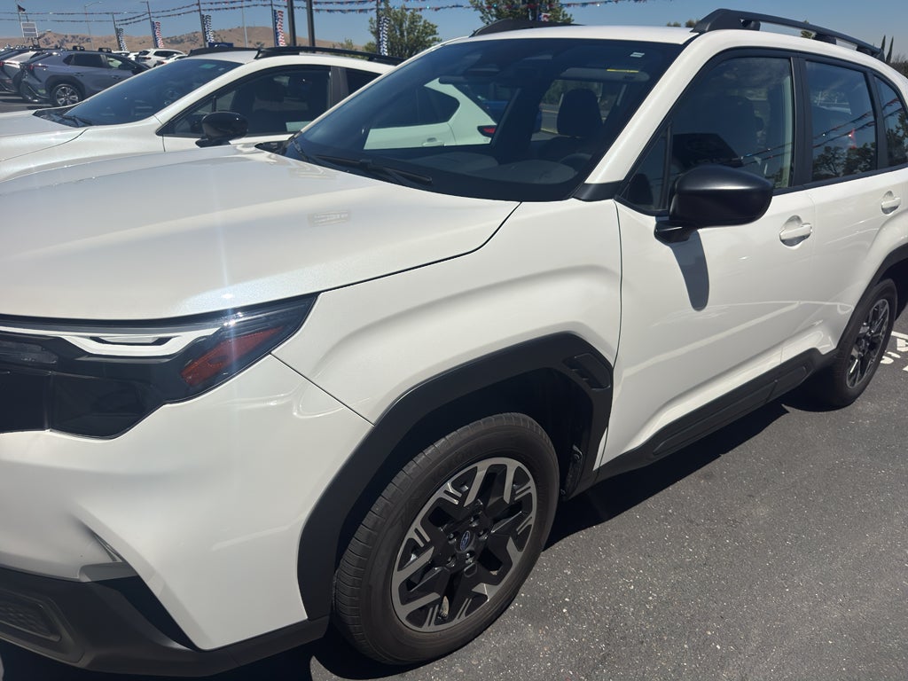 2025 Subaru Forester Base