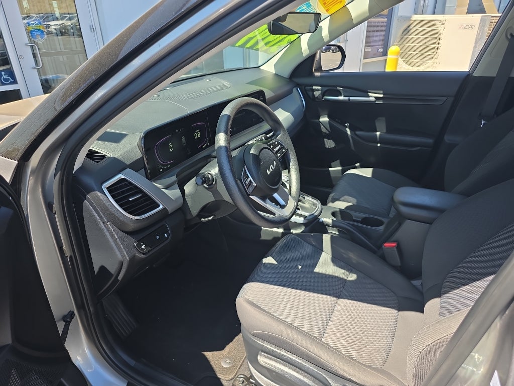 2025 Kia Seltos LX
