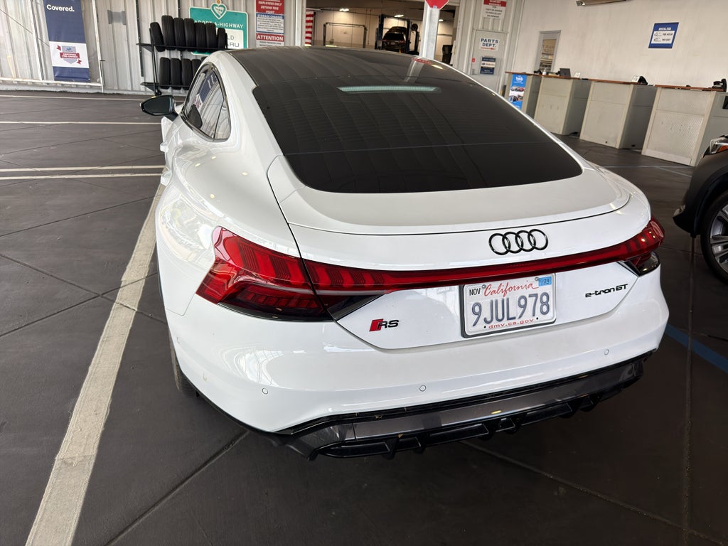 2023 Audi RS e-tron GT Base w/Carbon