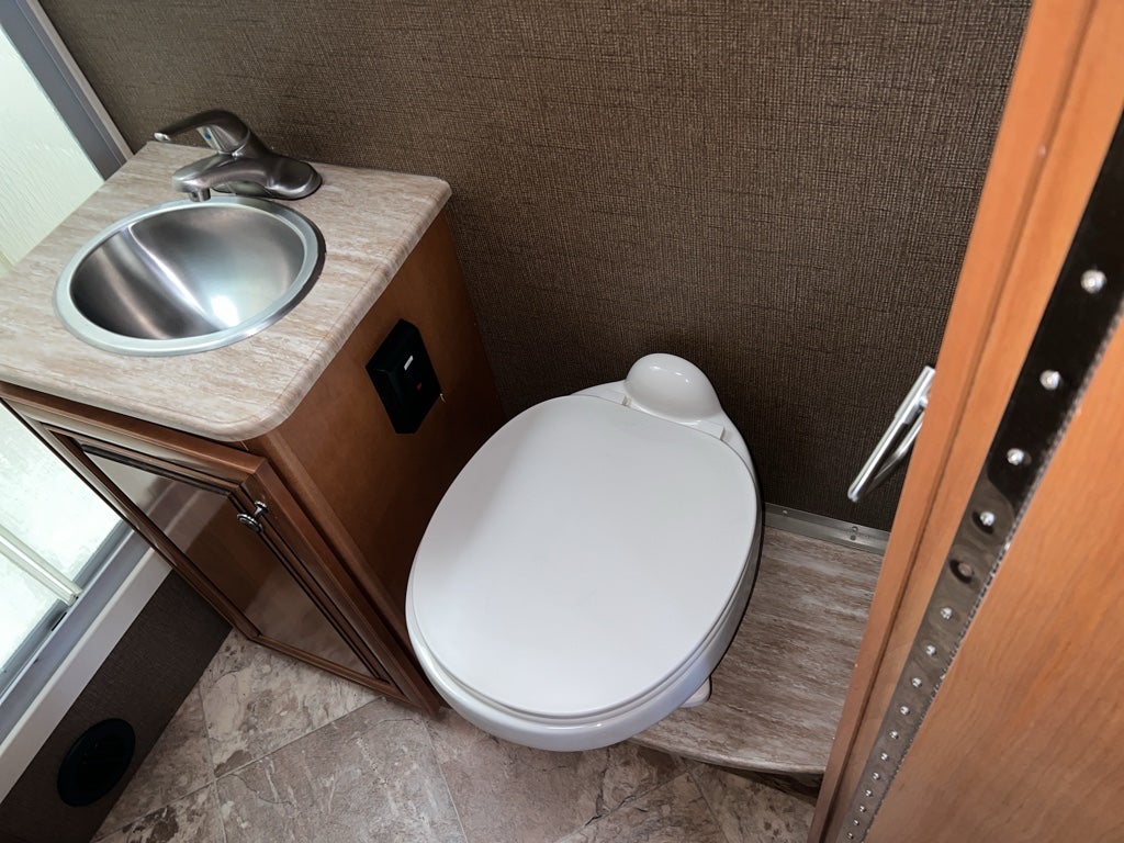 2015 Mercedes-Benz Sprinter 3500 SIESTA MOTOR COACH