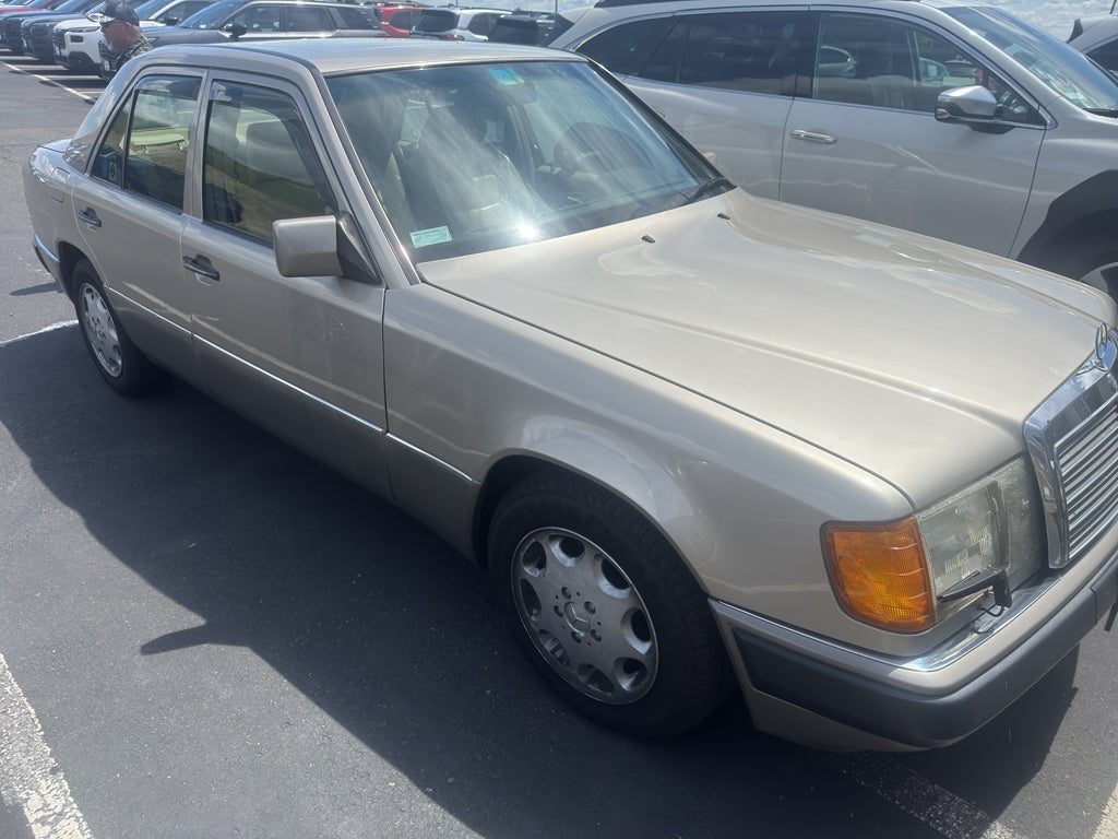 1992 Mercedes-Benz 300 300E