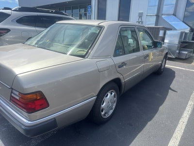1992 Mercedes-Benz 300 300E